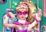 Super Barbie inddrive på hospitalet