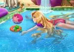 Rapunzel en la piscina