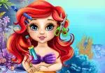 Baby Ariel regte hare sny
