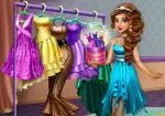 Retour à la maison de Tris robes pour poupées